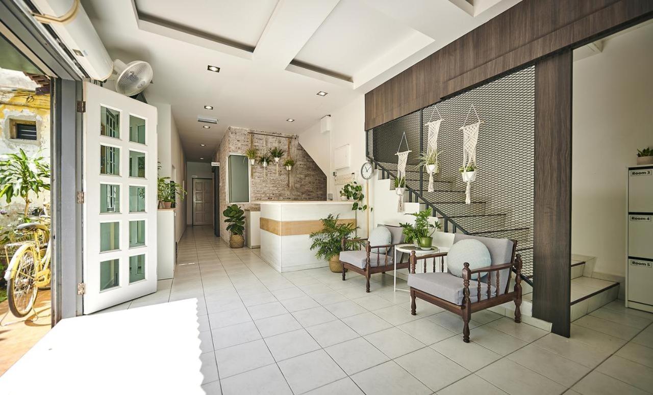 Sleepy Nomad Guesthouse Malacca Екстериор снимка